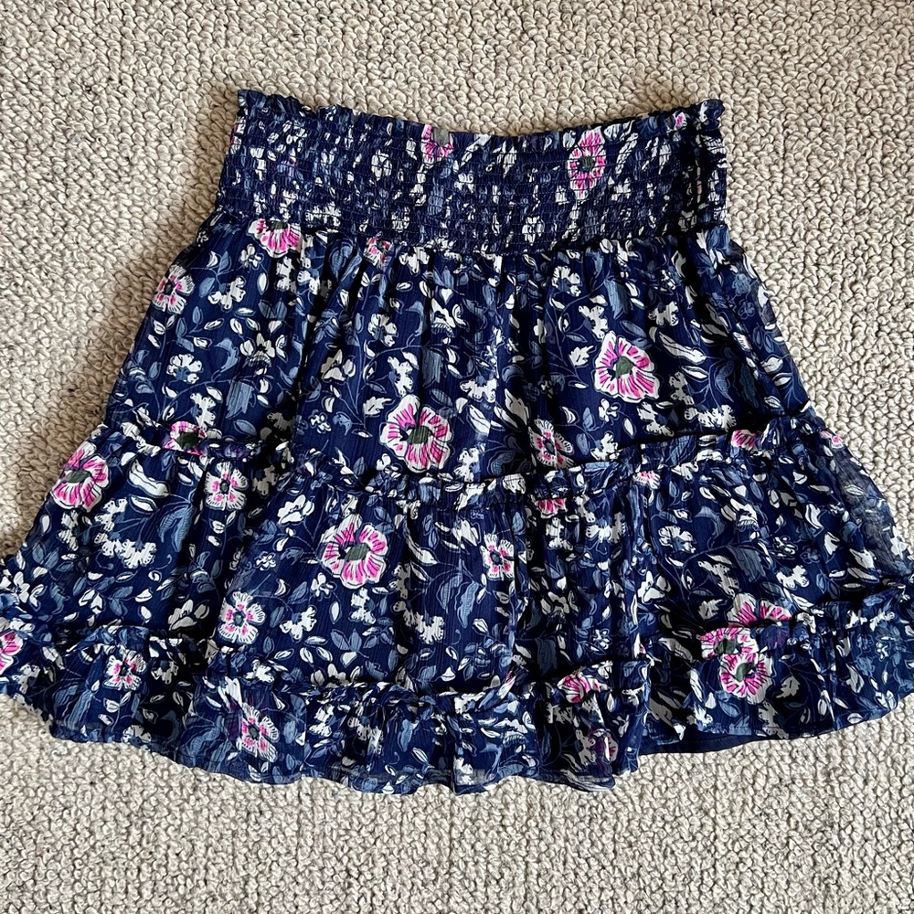 NWOT Vineyard Vines Floral Smocked Waist Tiered Skirt